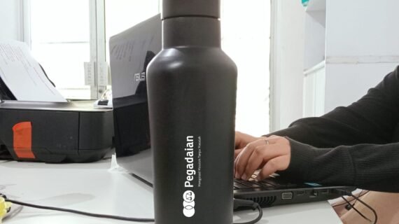 Ketika Bekerja di Luar Kantor: Mengapa Anda Wajib Membawa Tumbler?