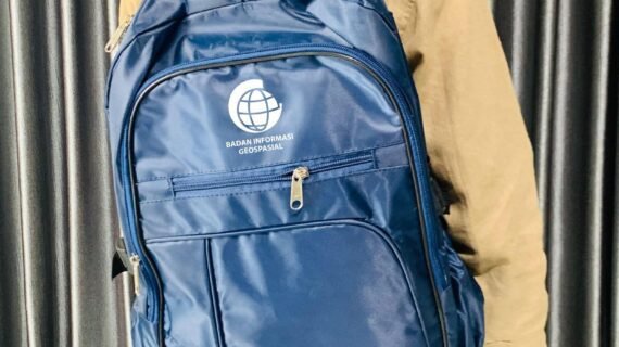 Kenapa Banyak Perusahaan Sekarang Lebih Pilih Tas Custom Buat Souvenir?