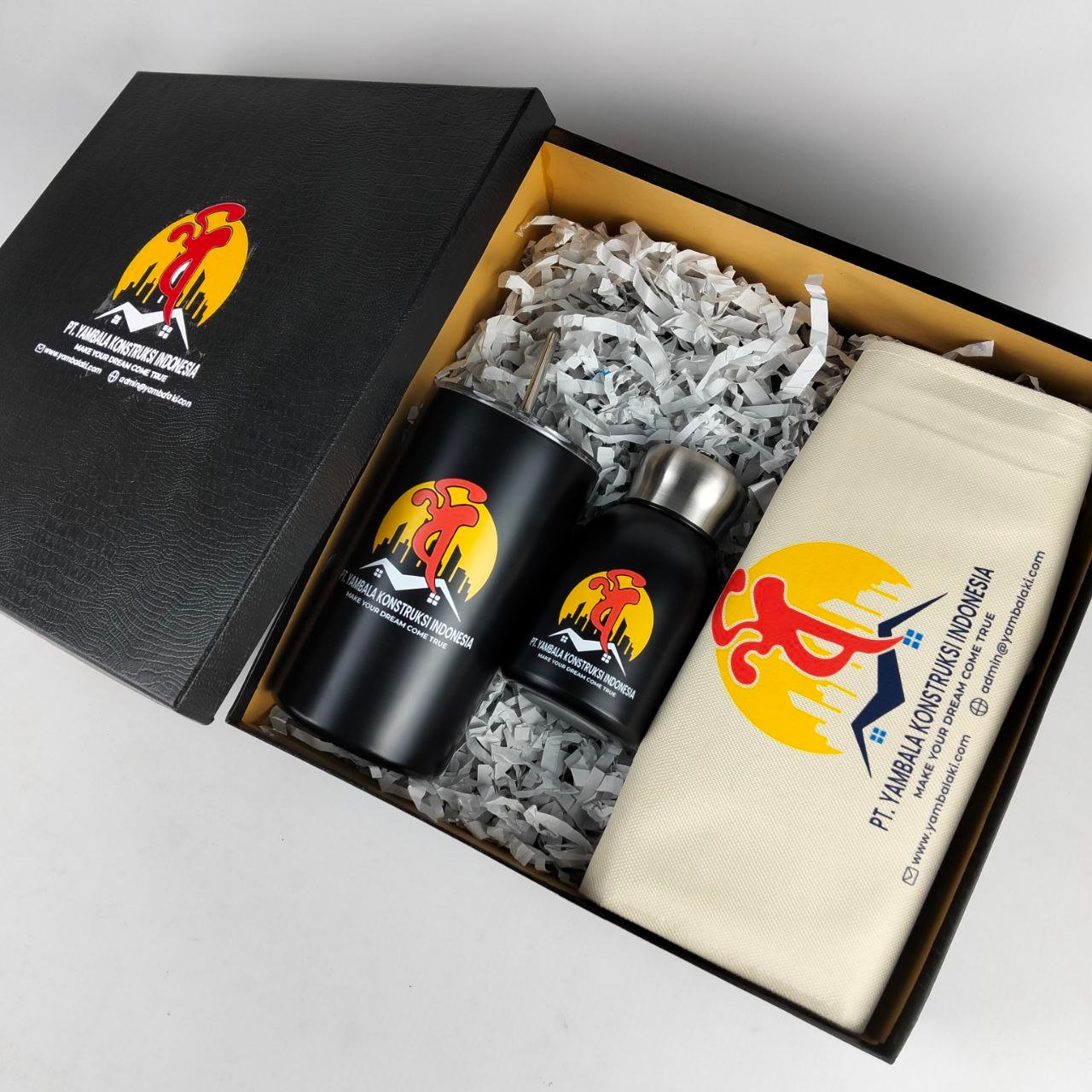 Souvenir: Instrumen Branding Tersembunyi bagi Korporat dan Startup